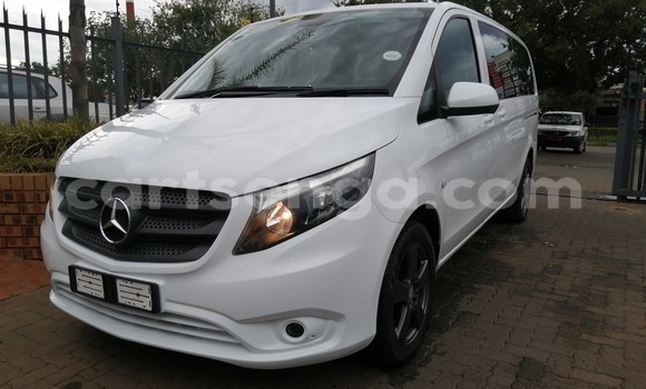 Nunua Ilio tumika Mercedes‒Benz Vito White Gari ndani ya Mbabane nchini Manzini Nunua Ilio tumika Mercedes‒Benz Vito White Gari ndani ya Mbabane nchini Manzini