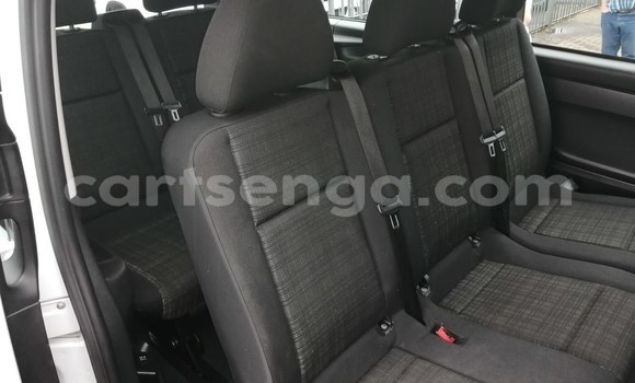 Nunua Ilio tumika Mercedes‒Benz Vito White Gari ndani ya Mbabane nchini Manzini Nunua Ilio tumika Mercedes‒Benz Vito White Gari ndani ya Mbabane nchini Manzini