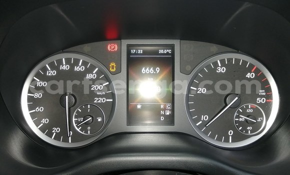 Nunua Ilio tumika Mercedes‒Benz Vito White Gari ndani ya Mbabane nchini Manzini Nunua Ilio tumika Mercedes‒Benz Vito White Gari ndani ya Mbabane nchini Manzini