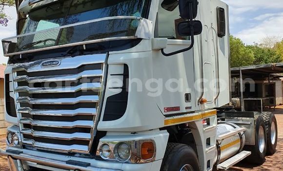 Nunua Ilio tumika DAF CF White Lori ndani ya Hlatikulu nchini Wilaya ya Shiselweni Nunua Ilio tumika DAF CF White Lori ndani ya Hlatikulu nchini Wilaya ya Shiselweni