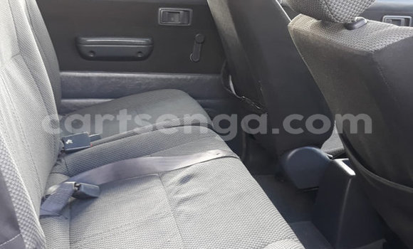 Nunua Ilio tumika Toyota Corona White Gari ndani ya Ezulwini nchini Hhohho Nunua Ilio tumika Toyota Corona White Gari ndani ya Ezulwini nchini Hhohho