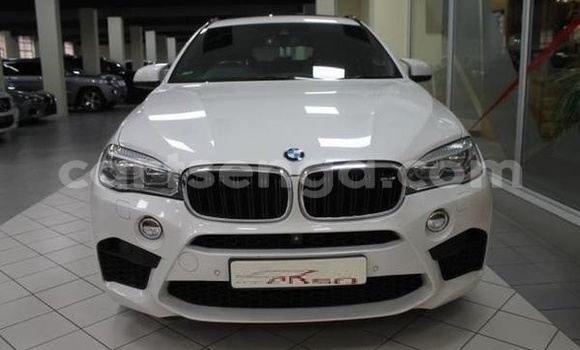 Nunua Ilio tumika BMW X6 M White Gari ndani ya Hlatikulu nchini Wilaya ya Shiselweni Nunua Ilio tumika BMW X6 M White Gari ndani ya Hlatikulu nchini Wilaya ya Shiselweni