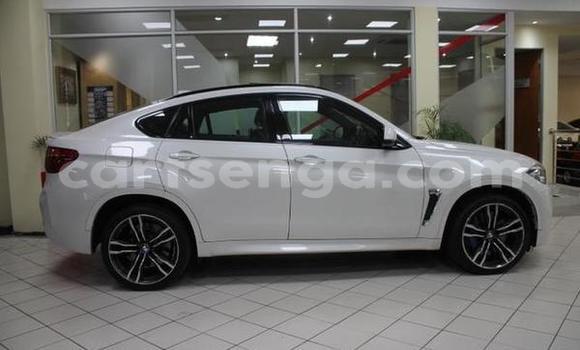 Nunua Ilio tumika BMW X6 M White Gari ndani ya Hlatikulu nchini Wilaya ya Shiselweni Nunua Ilio tumika BMW X6 M White Gari ndani ya Hlatikulu nchini Wilaya ya Shiselweni