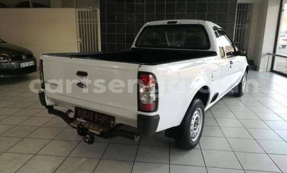 Acheter Occasion Voiture Ford Pickup Blanc à Hlatikulu, Shiselweni District Acheter Occasion Voiture Ford Pickup Blanc à Hlatikulu, Shiselweni District