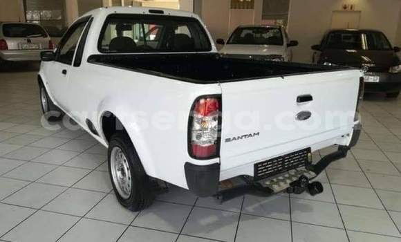 Acheter Occasion Voiture Ford Pickup Blanc à Hlatikulu, Shiselweni District Acheter Occasion Voiture Ford Pickup Blanc à Hlatikulu, Shiselweni District