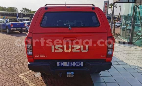 Nunua Ilio tumika Isuzu KB Red Gari ndani ya Mbabane nchini Manzini Nunua Ilio tumika Isuzu KB Red Gari ndani ya Mbabane nchini Manzini