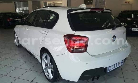 Acheter Occasion Voiture BMW 1–Series Blanc à Big Bend, Lubombo District Acheter Occasion Voiture BMW 1–Series Blanc à Big Bend, Lubombo District