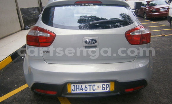 Acheter Occasion Voiture Kia Rio Gris à Hlatikulu, Shiselweni District Acheter Occasion Voiture Kia Rio Gris à Hlatikulu, Shiselweni District