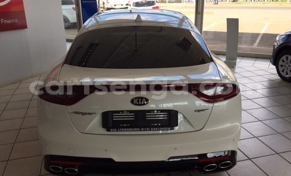 Acheter Occasion Voiture Kia Stinger Blanc à Ezulwini, Hhohho Acheter Occasion Voiture Kia Stinger Blanc à Ezulwini, Hhohho