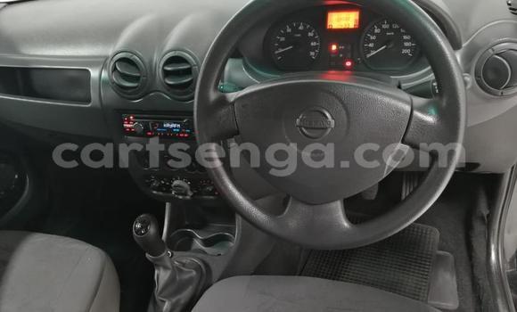 Buy Used Nissan NP 300 Beige Car in Ezulwini in Hhohho Buy Used Nissan NP 300 Beige Car in Ezulwini in Hhohho