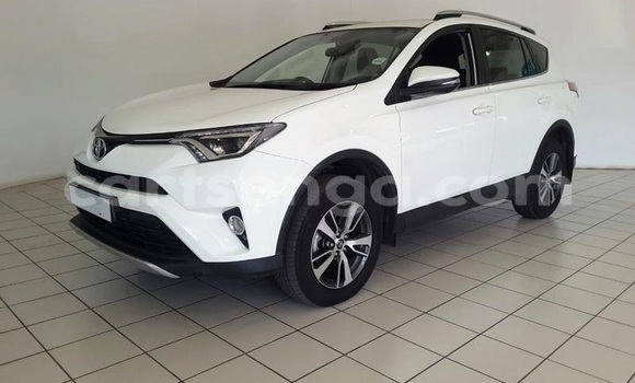 Buy Used Toyota RAV4 White Car in Mbabane in Manzini Buy Used Toyota RAV4 White Car in Mbabane in Manzini