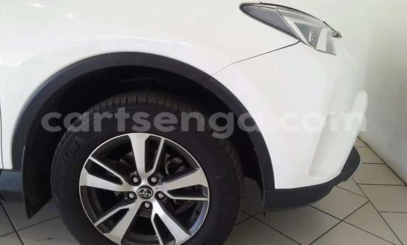 Buy Used Toyota RAV4 White Car in Mbabane in Manzini Buy Used Toyota RAV4 White Car in Mbabane in Manzini