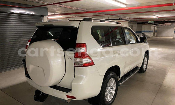 Acheter Occasion Voiture Toyota Prado Blanc à Ezulwini, Hhohho Acheter Occasion Voiture Toyota Prado Blanc à Ezulwini, Hhohho