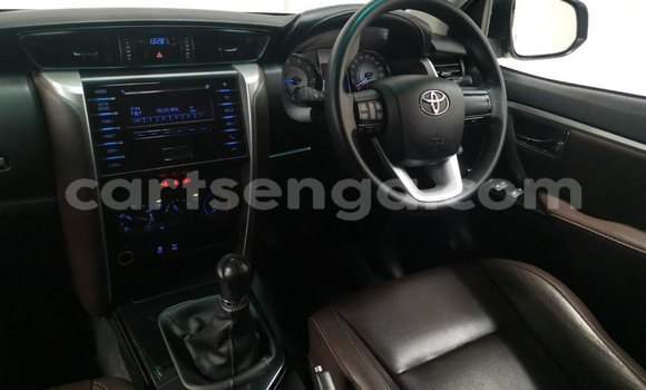 Acheter Occasion Voiture Toyota Fortuner Gris à Ezulwini, Hhohho Acheter Occasion Voiture Toyota Fortuner Gris à Ezulwini, Hhohho