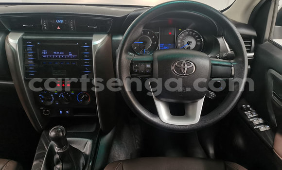 Acheter Occasion Voiture Toyota Fortuner Gris à Ezulwini, Hhohho Acheter Occasion Voiture Toyota Fortuner Gris à Ezulwini, Hhohho