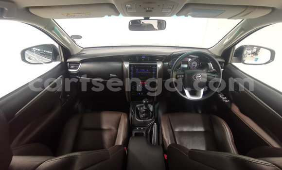 Acheter Occasion Voiture Toyota Fortuner Gris à Ezulwini, Hhohho Acheter Occasion Voiture Toyota Fortuner Gris à Ezulwini, Hhohho