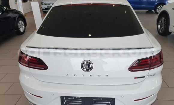 Buy Used Volkswagen Arteon White Car in Ezulwini in Hhohho Buy Used Volkswagen Arteon White Car in Ezulwini in Hhohho
