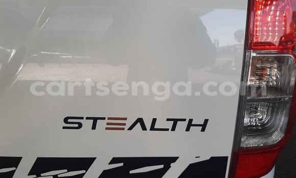 Nunua Ilio tumika Nissan Navara White Gari ndani ya Mbabane nchini Manzini Nunua Ilio tumika Nissan Navara White Gari ndani ya Mbabane nchini Manzini