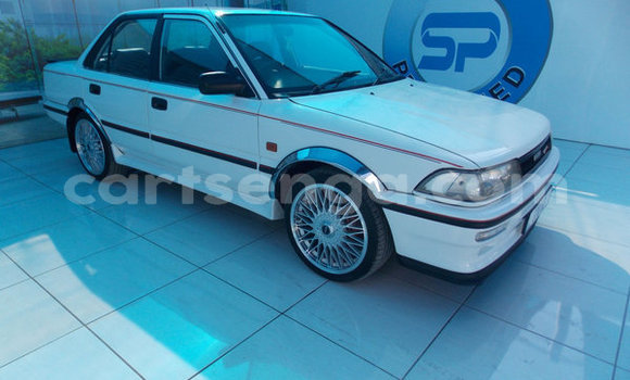 Acheter Occasion Voiture Toyota Corolla Blanc à Ezulwini, Hhohho Acheter Occasion Voiture Toyota Corolla Blanc à Ezulwini, Hhohho