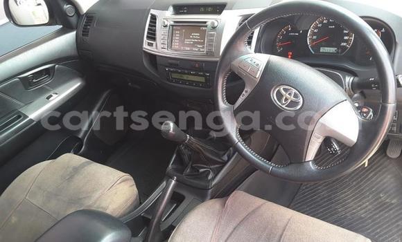 Buy Used Toyota Hilux White Car in Mbabane in Manzini Buy Used Toyota Hilux White Car in Mbabane in Manzini