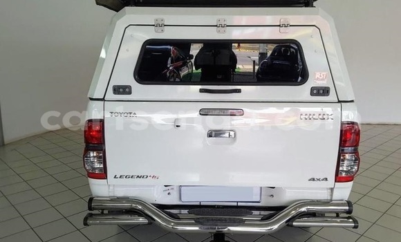Buy Used Toyota Hilux White Car in Mbabane in Manzini Buy Used Toyota Hilux White Car in Mbabane in Manzini