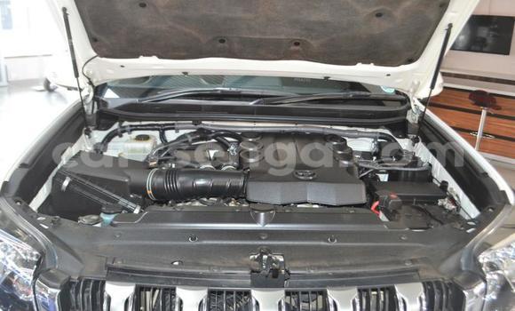 Acheter Occasion Voiture Toyota Land Cruiser Blanc à Hluti, Shiselweni District Acheter Occasion Voiture Toyota Land Cruiser Blanc à Hluti, Shiselweni District