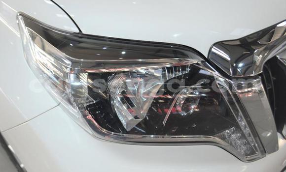 Acheter Occasion Voiture Toyota Land Cruiser Blanc à Hluti, Shiselweni District Acheter Occasion Voiture Toyota Land Cruiser Blanc à Hluti, Shiselweni District