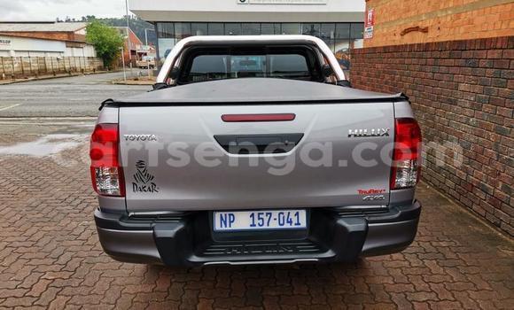 Acheter Occasion Voiture Toyota Hilux Gris à Hluti, Shiselweni District Acheter Occasion Voiture Toyota Hilux Gris à Hluti, Shiselweni District