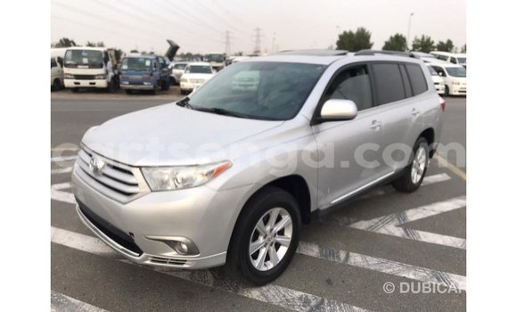 Buy Import Toyota Highlander Other Car in Import - Dubai in Hhohho Buy Import Toyota Highlander Other Car in Import - Dubai in Hhohho