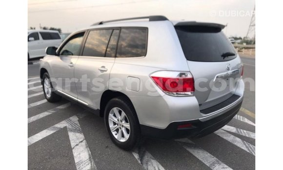 Buy Import Toyota Highlander Other Car in Import - Dubai in Hhohho Buy Import Toyota Highlander Other Car in Import - Dubai in Hhohho