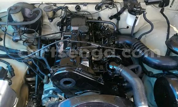 Buy Used Toyota Hilux Brown Car in Ezulwini in Hhohho Buy Used Toyota Hilux Brown Car in Ezulwini in Hhohho