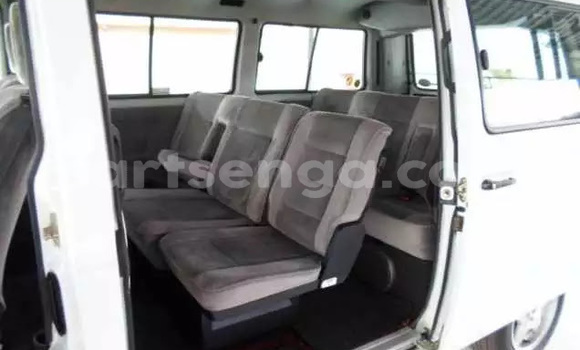 Acheter Occasion Voiture Volkswagen Caravelle Blanc à Ezulwini, Hhohho Acheter Occasion Voiture Volkswagen Caravelle Blanc à Ezulwini, Hhohho