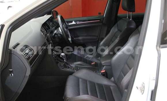 Nunua Ilio tumika Volkswagen Golf GTI White Gari ndani ya Manzini nchini Manzini Nunua Ilio tumika Volkswagen Golf GTI White Gari ndani ya Manzini nchini Manzini