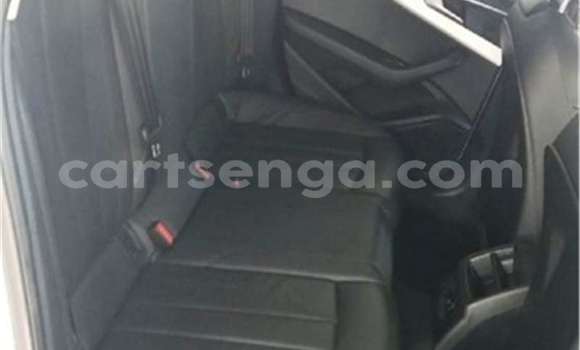 Nunua Ilio tumika Audi A4 White Gari ndani ya Manzini nchini Manzini Nunua Ilio tumika Audi A4 White Gari ndani ya Manzini nchini Manzini