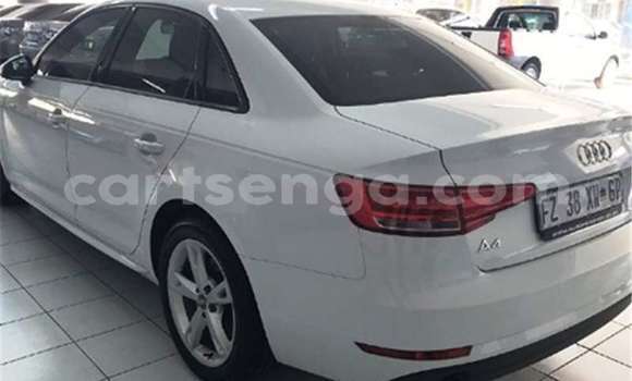 Nunua Ilio tumika Audi A4 White Gari ndani ya Manzini nchini Manzini Nunua Ilio tumika Audi A4 White Gari ndani ya Manzini nchini Manzini