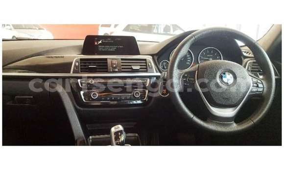 Nunua Ilio tumika BMW 3–Series White Gari ndani ya Manzini nchini Manzini Nunua Ilio tumika BMW 3–Series White Gari ndani ya Manzini nchini Manzini
