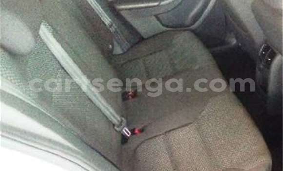 Nunua Ilio tumika Volkswagen Jetta White Gari ndani ya Manzini nchini Manzini Nunua Ilio tumika Volkswagen Jetta White Gari ndani ya Manzini nchini Manzini