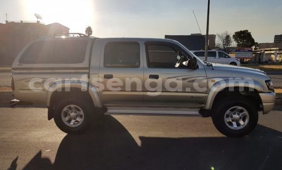 Buy Used Toyota Hilux Brown Car in Ezulwini in Hhohho Buy Used Toyota Hilux Brown Car in Ezulwini in Hhohho