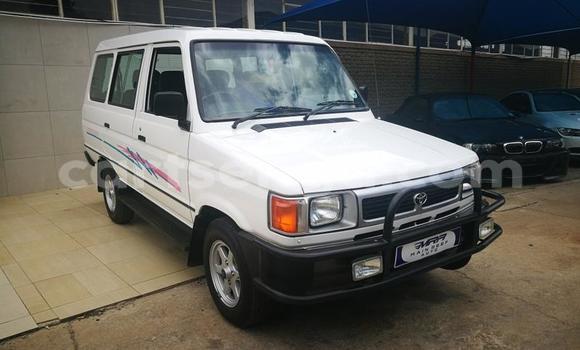 Acheter Occasion Voiture Toyota Vios Gris à Ezulwini, Hhohho Acheter Occasion Voiture Toyota Vios Gris à Ezulwini, Hhohho