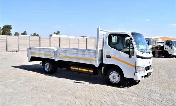 Acheter Occasion Voiture Toyota Dyna Blanc à Ezulwini, Hhohho Acheter Occasion Voiture Toyota Dyna Blanc à Ezulwini, Hhohho