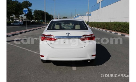 Acheter Import Voiture Toyota Corolla Blanc à Import - Dubai, Hhohho Acheter Import Voiture Toyota Corolla Blanc à Import - Dubai, Hhohho