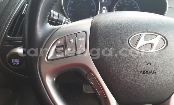 Acheter Occasion Voiture Hyundai ix35 Blanc à Ezulwini, Hhohho Acheter Occasion Voiture Hyundai ix35 Blanc à Ezulwini, Hhohho