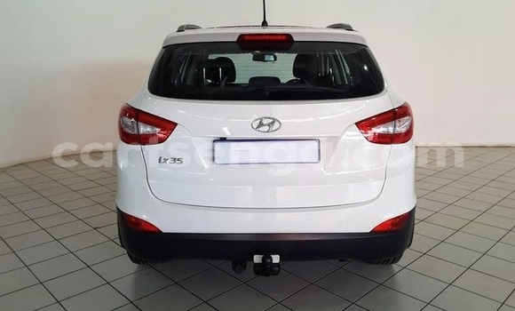 Acheter Occasion Voiture Hyundai ix35 Blanc à Ezulwini, Hhohho Acheter Occasion Voiture Hyundai ix35 Blanc à Ezulwini, Hhohho