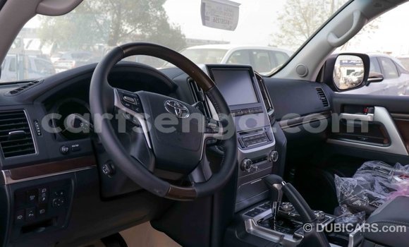 Buy Import Toyota Land Cruiser Black Car in Import - Dubai in Hhohho Buy Import Toyota Land Cruiser Black Car in Import - Dubai in Hhohho
