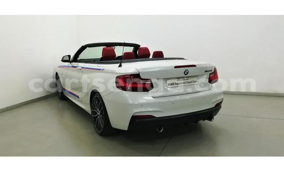 Acheter Occasion Voiture BMW M2 Blanc à Ezulwini, Hhohho Acheter Occasion Voiture BMW M2 Blanc à Ezulwini, Hhohho