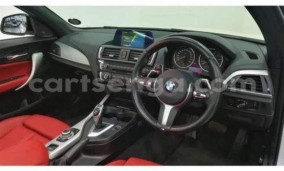 Acheter Occasion Voiture BMW M2 Blanc à Ezulwini, Hhohho Acheter Occasion Voiture BMW M2 Blanc à Ezulwini, Hhohho