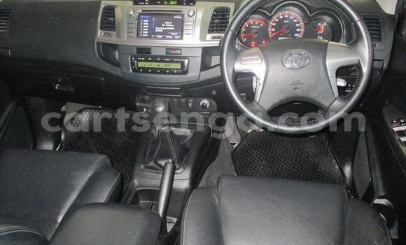 Buy Used Toyota Hilux Silver Car in Ezulwini in Hhohho Buy Used Toyota Hilux Silver Car in Ezulwini in Hhohho