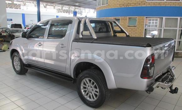 Buy Used Toyota Hilux Silver Car in Ezulwini in Hhohho Buy Used Toyota Hilux Silver Car in Ezulwini in Hhohho