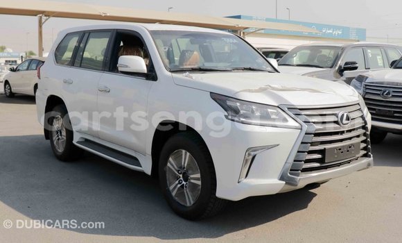 Nunua Imported Lexus LX White Gari ndani ya Import - Dubai nchini Hhohho Nunua Imported Lexus LX White Gari ndani ya Import - Dubai nchini Hhohho