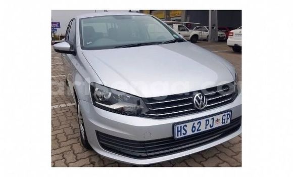 Nunua Ilio tumika Volkswagen Polo Silver Gari ndani ya Bulembu nchini Hhohho Nunua Ilio tumika Volkswagen Polo Silver Gari ndani ya Bulembu nchini Hhohho